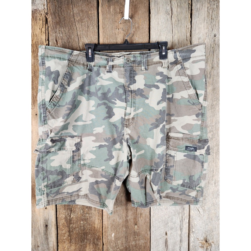 Wrangler Mens Camo Cargo Shorts Size 46